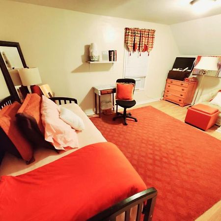 Room In Guest Room - Fall Room 3Min From Yale, And Other Colleges New Haven Exterior photo