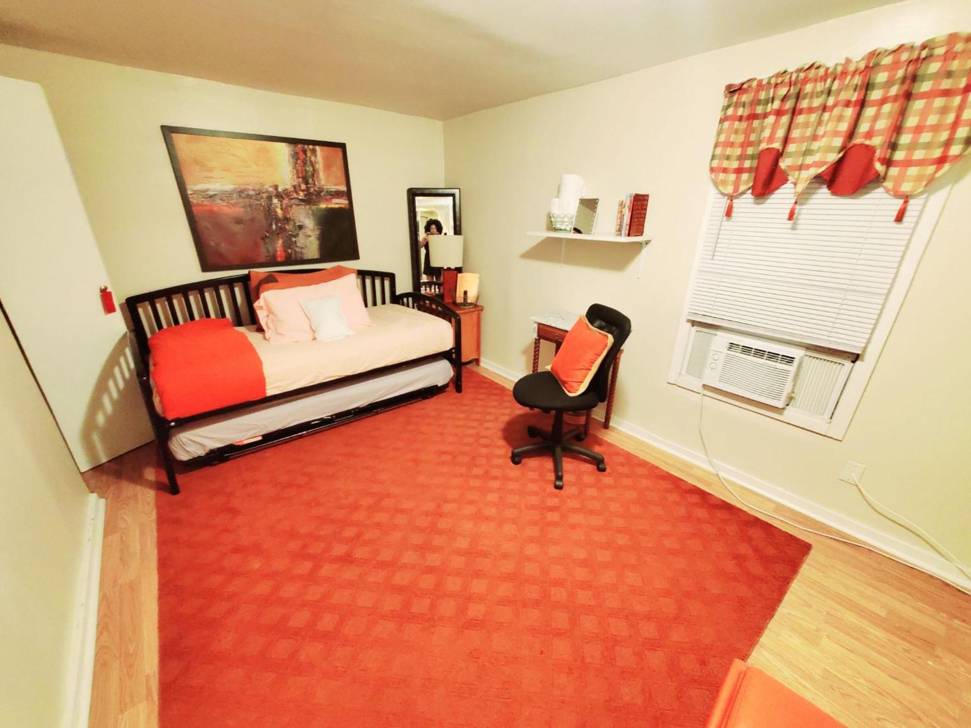 Room In Guest Room - Fall Room 3Min From Yale, And Other Colleges New Haven Exterior photo